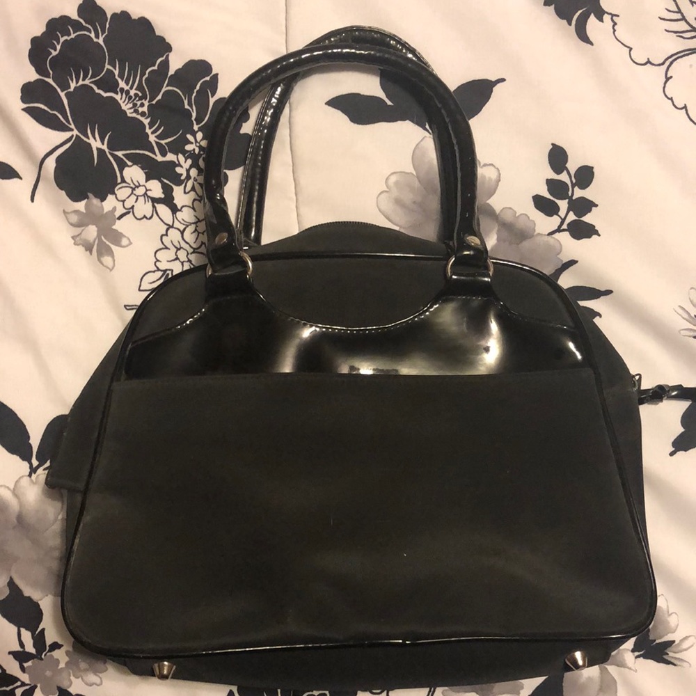 Handbag with strap